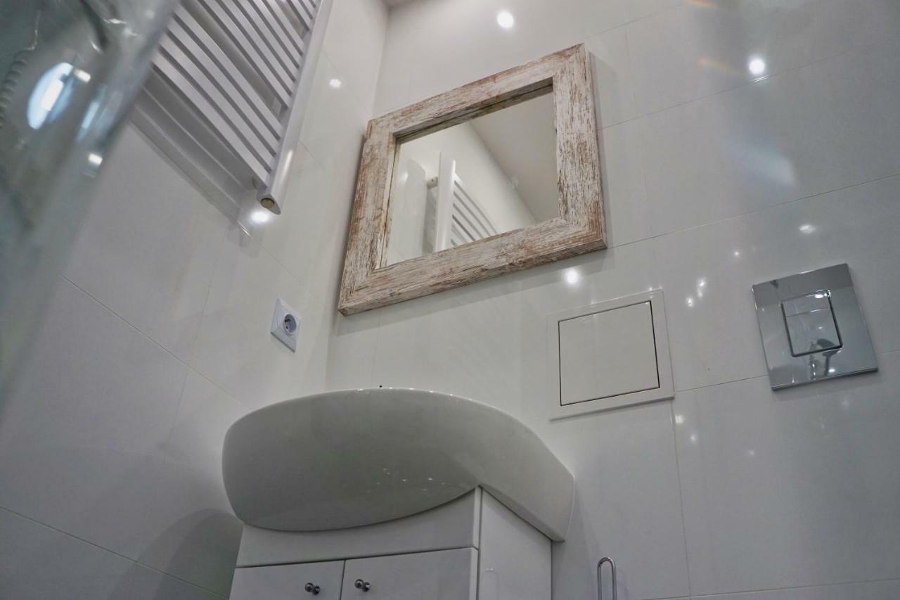 Palace Of Culture, Modern City Center Suite! Варшава Экстерьер фото
